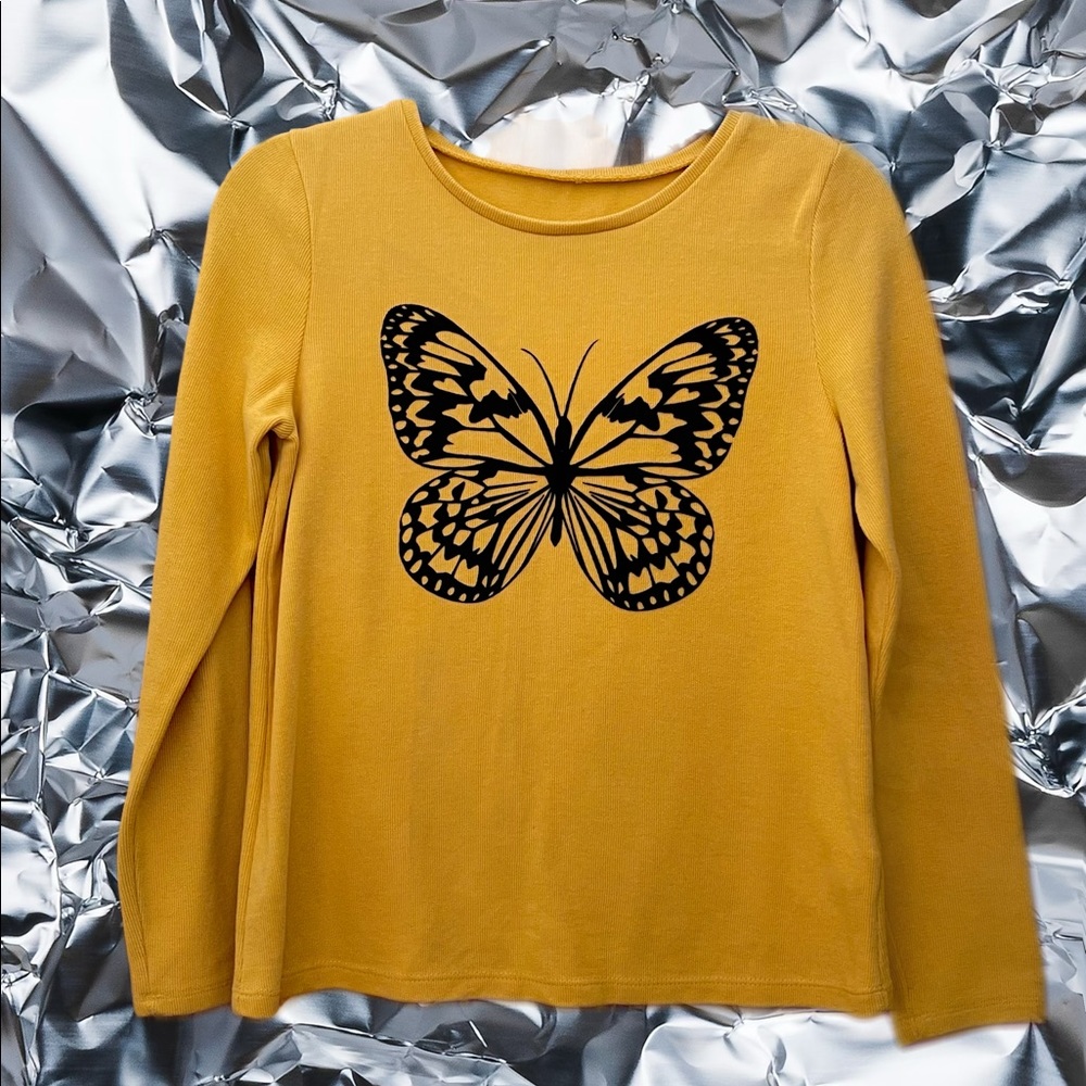Butterfly Sweatshirt in mustard.